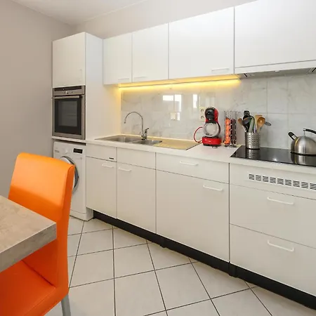 1 Bedroom Cozy In * Oostende